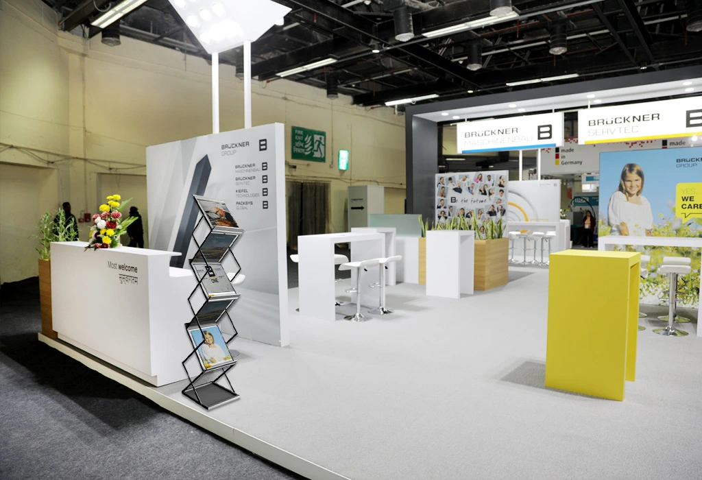 Standee & Brochure<br> Stands